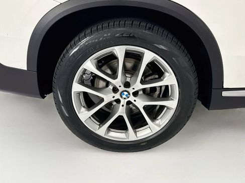 Certified 2024 BMW X5 sDrive40i w/ Premium Package RWD image 32