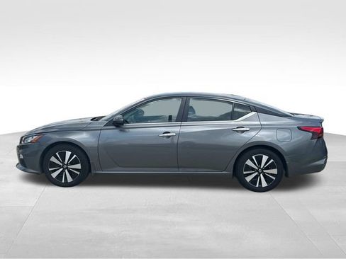 Used 2022 Nissan Altima 2.5 SV image 6