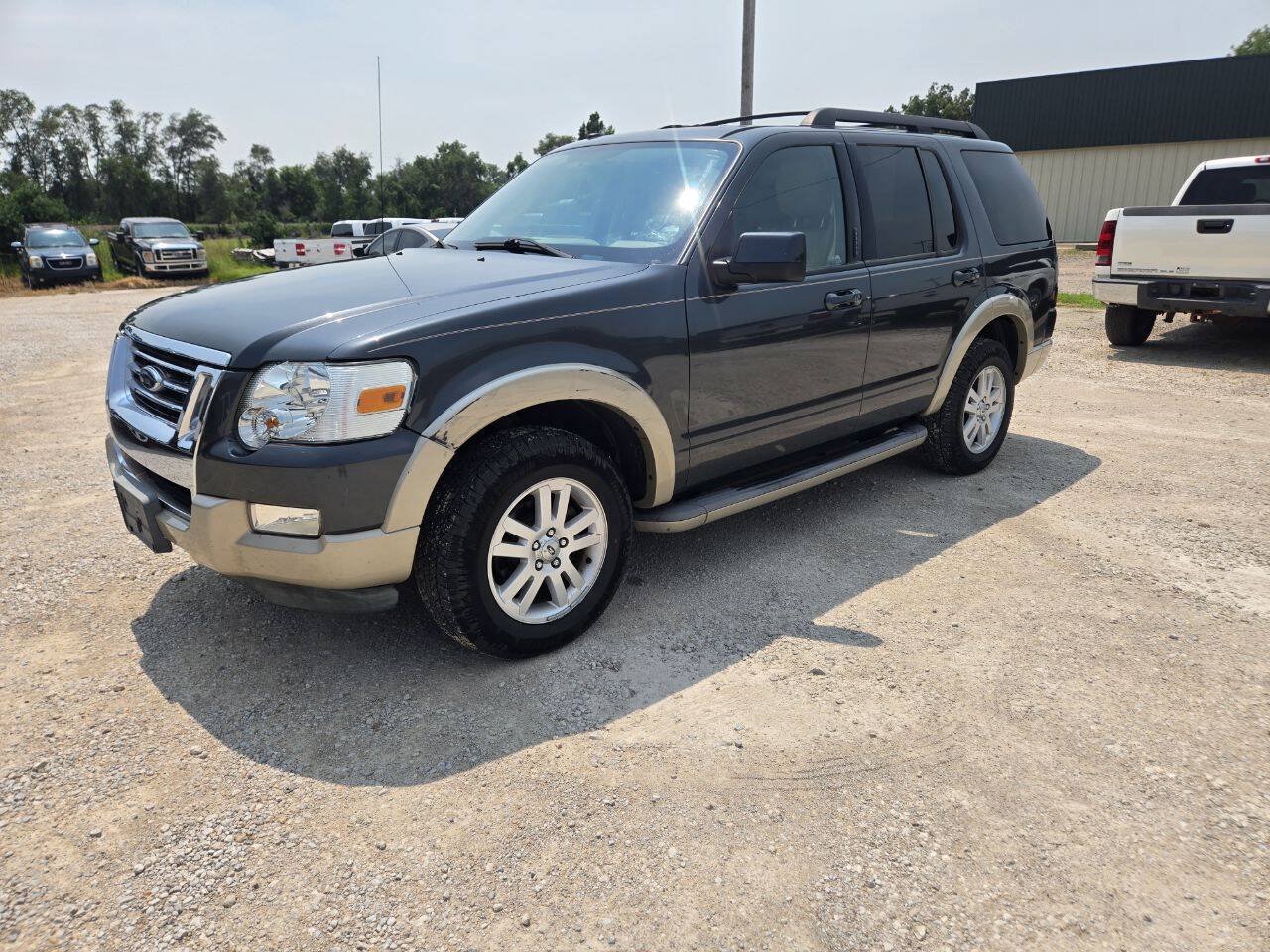 Used 2010 Ford Explorer Eddie Bauer AWD/4WD image 4