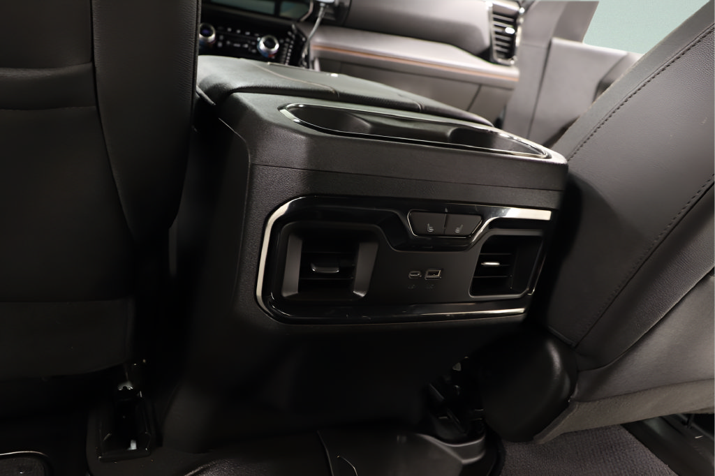 Used 2024 GMC Sierra 2500 AT4 w/ AT4 Premium Plus Package AWD/4WD image 25