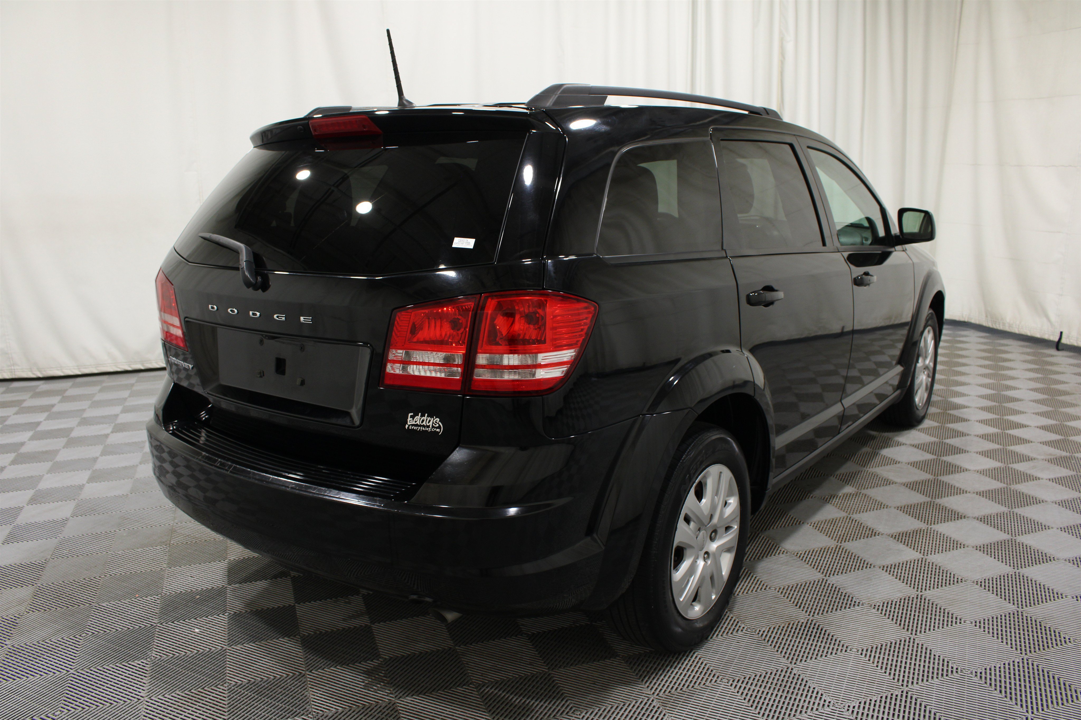 Used 2019 Dodge Journey SE FWD image 24