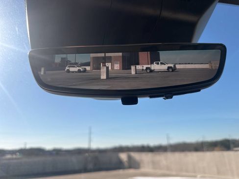 Used 2021 Cadillac Escalade Sport Platinum image 31