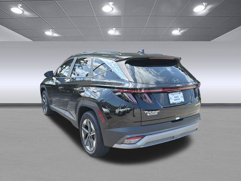 Certified 2025 Hyundai Tucson SEL AWD/4WD image 7