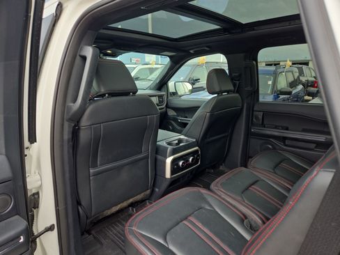 Used 2024 Ford Expedition Limited AWD/4WD image 14