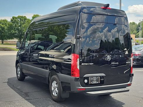 Used 2025 Mercedes-Benz Sprinter 2500 image 3