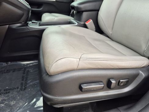 Used 2016 Honda CR-V EX-L image 11