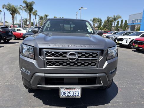 Used 2024 Nissan Frontier SV w/ SV Convenience Package RWD image 43