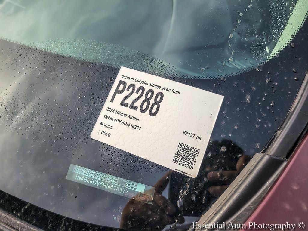 Used 2024 Nissan Altima 2.5 SV FWD image 31