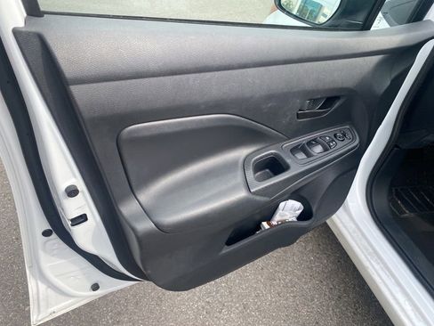Used 2024 Nissan Versa S w/ S Plus Package FWD image 47