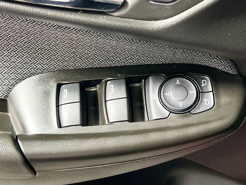 Used 2024 Chevrolet TrailBlazer LS w/ LS Convenience Package FWD image 15