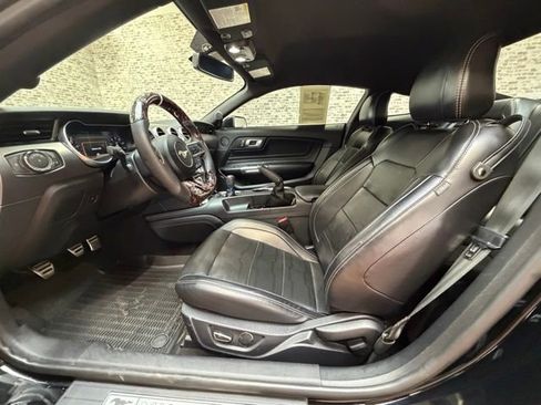 Used 2019 Ford Mustang GT Premium w/ Equipment Group 401A RWD image 17