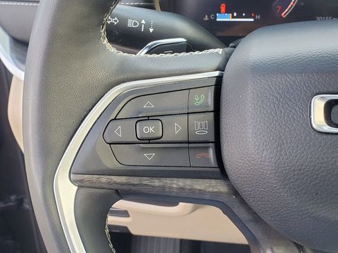 Used 2024 Jeep Grand Cherokee L Limited AWD/4WD image 20