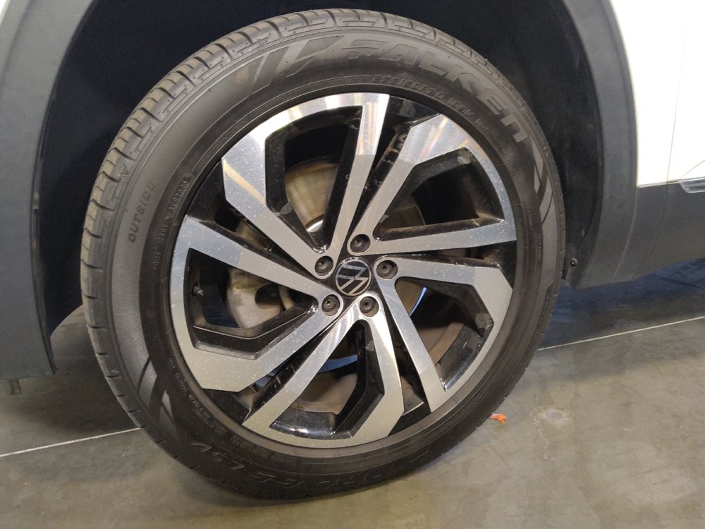 Used 2020 Volkswagen Atlas Cross Sport SEL Premium AWD/4WD image 31