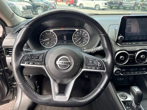 Used 2020 Nissan Sentra SV w/ Lighting Package FWD image 11