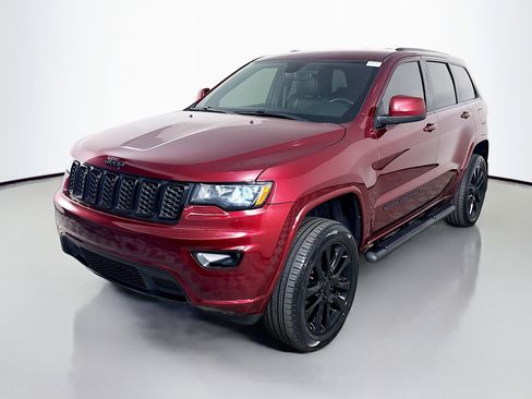 Used 2022 Jeep Grand Cherokee Laredo X image 4