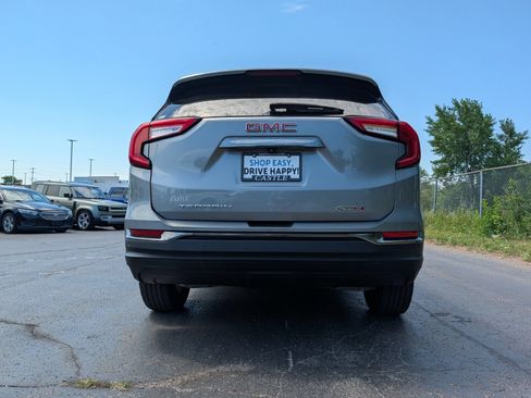 Used 2024 GMC Terrain AT4 w/ LPO, Floor Liner Package AWD/4WD image 16
