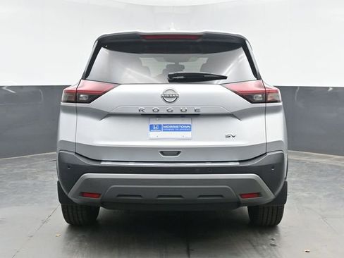 Used 2022 Nissan Rogue SV FWD image 9