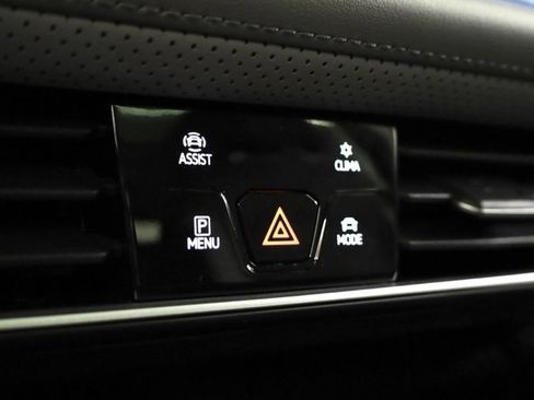 New 2026 Volkswagen Atlas Peak Edition image 19