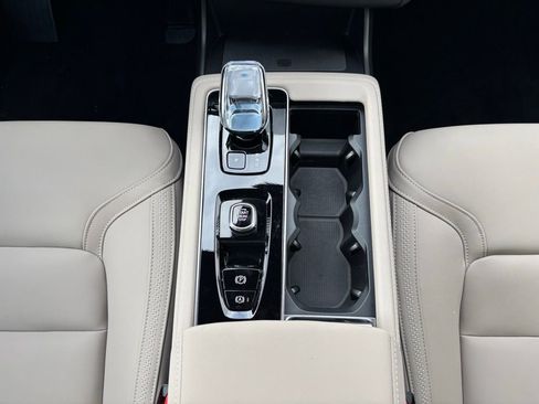 New 2026 Volvo XC90 B6 Core w/ Protection Package AWD/4WD image 13