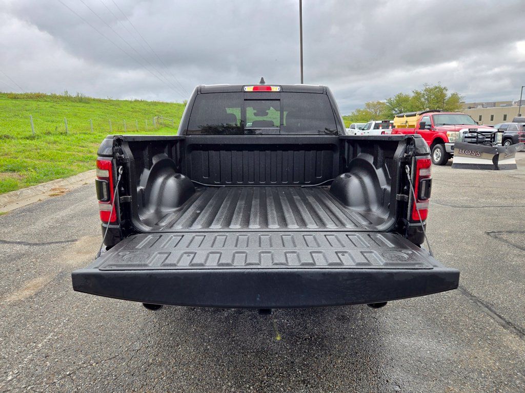 Used 2024 RAM 1500 Big Horn AWD/4WD image 32