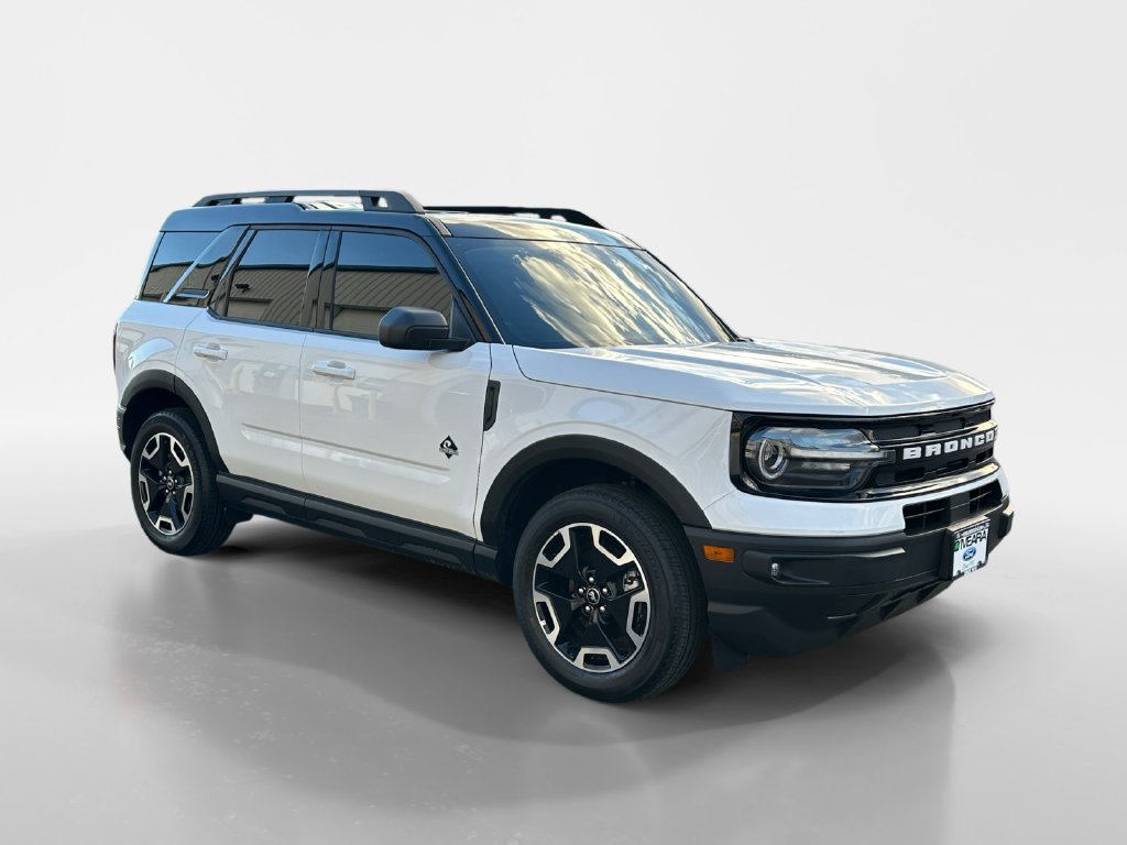 Used 2024 Ford Bronco Sport Outer Banks w/ Tech Package AWD/4WD image 9