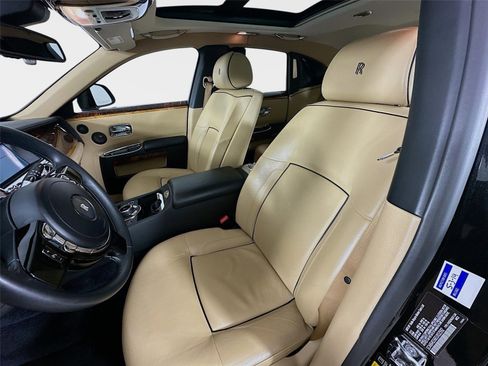 Used 2014 Rolls-Royce Ghost image 33