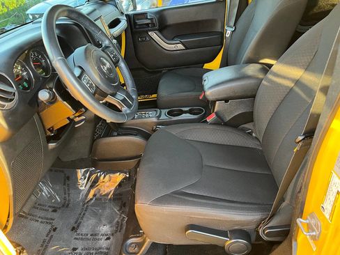 Used 2015 Jeep Wrangler Unlimited Sport w/ Quick Order Package 24S image 20