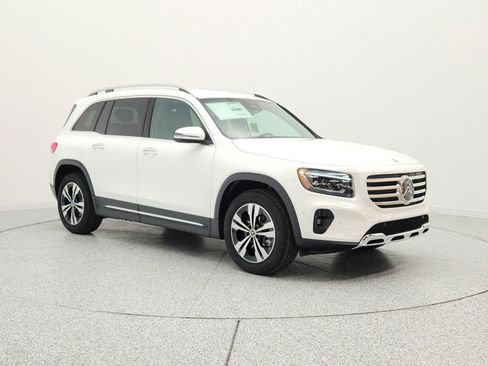 New 2026 Mercedes-Benz GLB 250 image 3