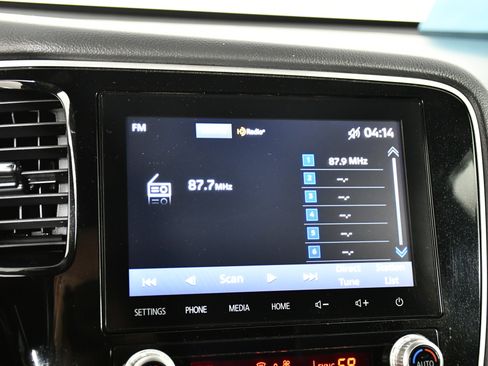 Used 2020 Mitsubishi Outlander SEL image 27