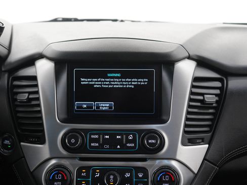 Used 2019 GMC Yukon XL SLT AWD/4WD image 16
