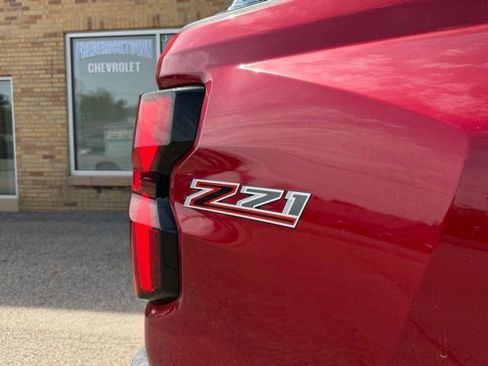Used 2023 Chevrolet Colorado Z71 w/ Z71 Convenience Package 2 AWD/4WD image 56