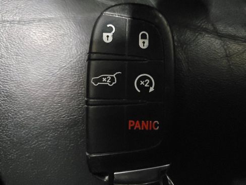 Used 2020 Jeep Grand Cherokee Limited AWD/4WD image 32