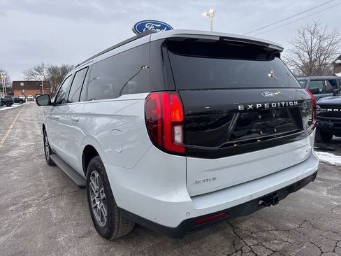 Used 2025 Ford Expedition Max Active image 9
