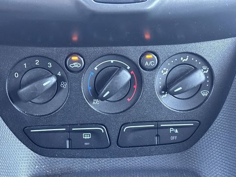 Used 2018 Ford Transit Connect XL image 23