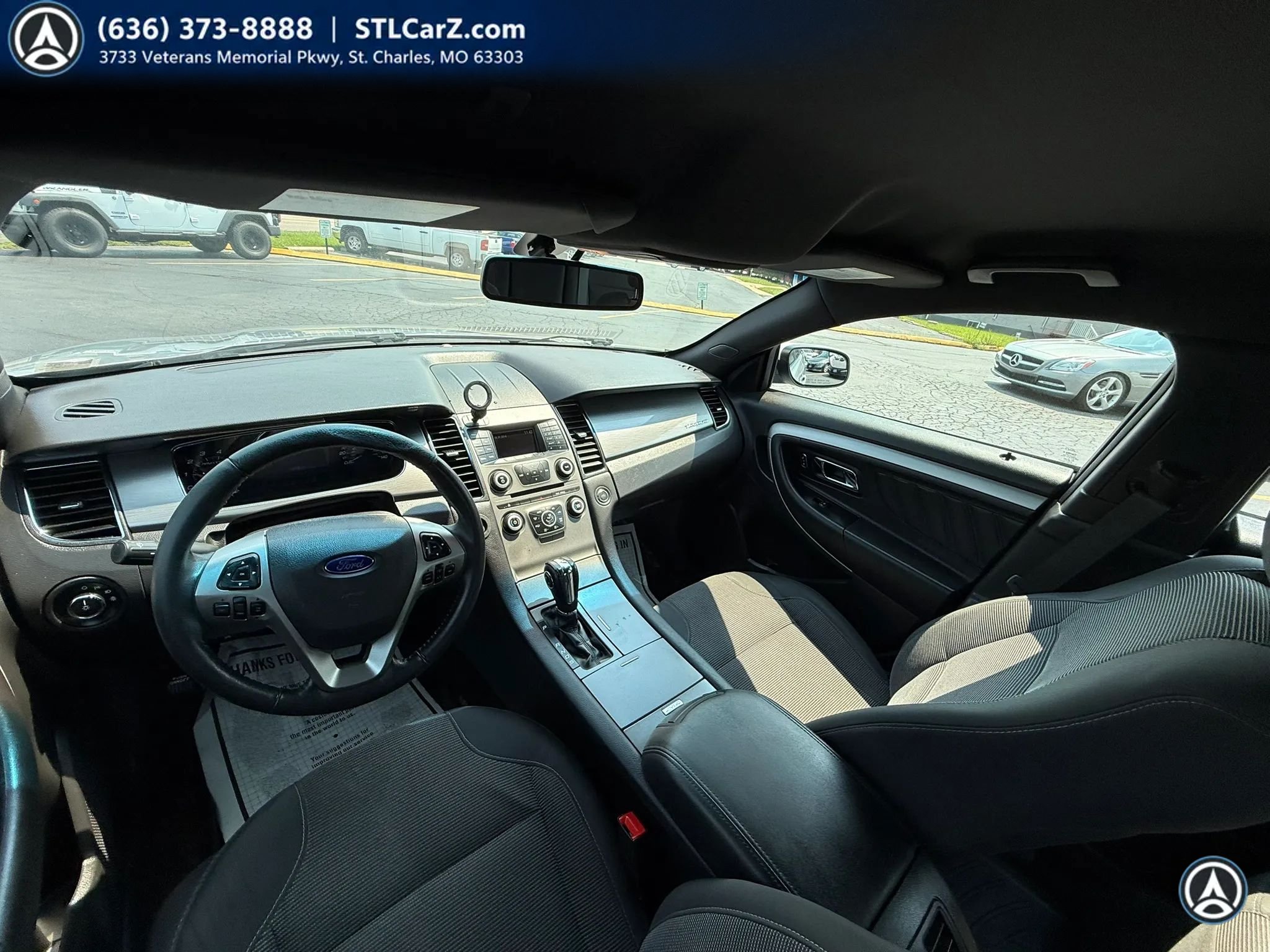 Used 2016 Ford Taurus SEL FWD image 10