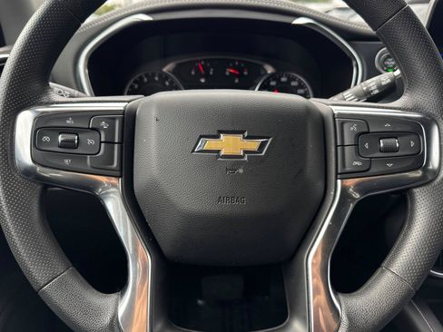 Used 2025 Chevrolet Blazer LT FWD image 26