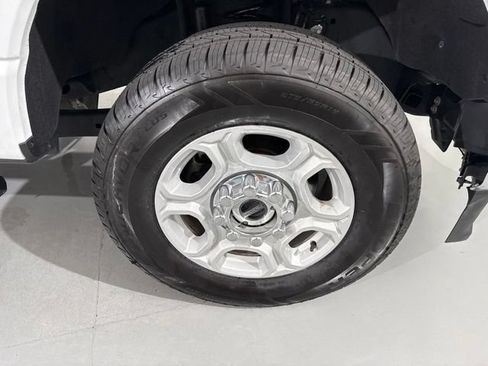 Used 2025 Ford F250 XLT AWD/4WD image 12