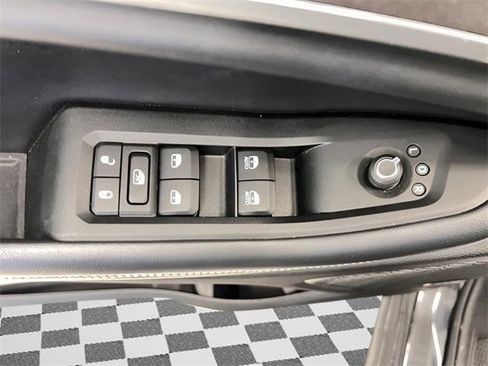 Used 2021 Jeep Grand Cherokee L Limited w/ MOPAR Finishing Package image 35