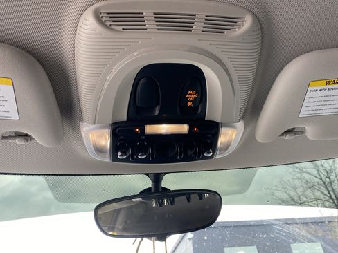 Used 2018 MINI Cooper 2-Door Hardtop image 28