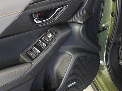 Certified 2024 Subaru Crosstrek 2.5i Limited w/ Crosstrek Mirror Package AWD/4WD image 12