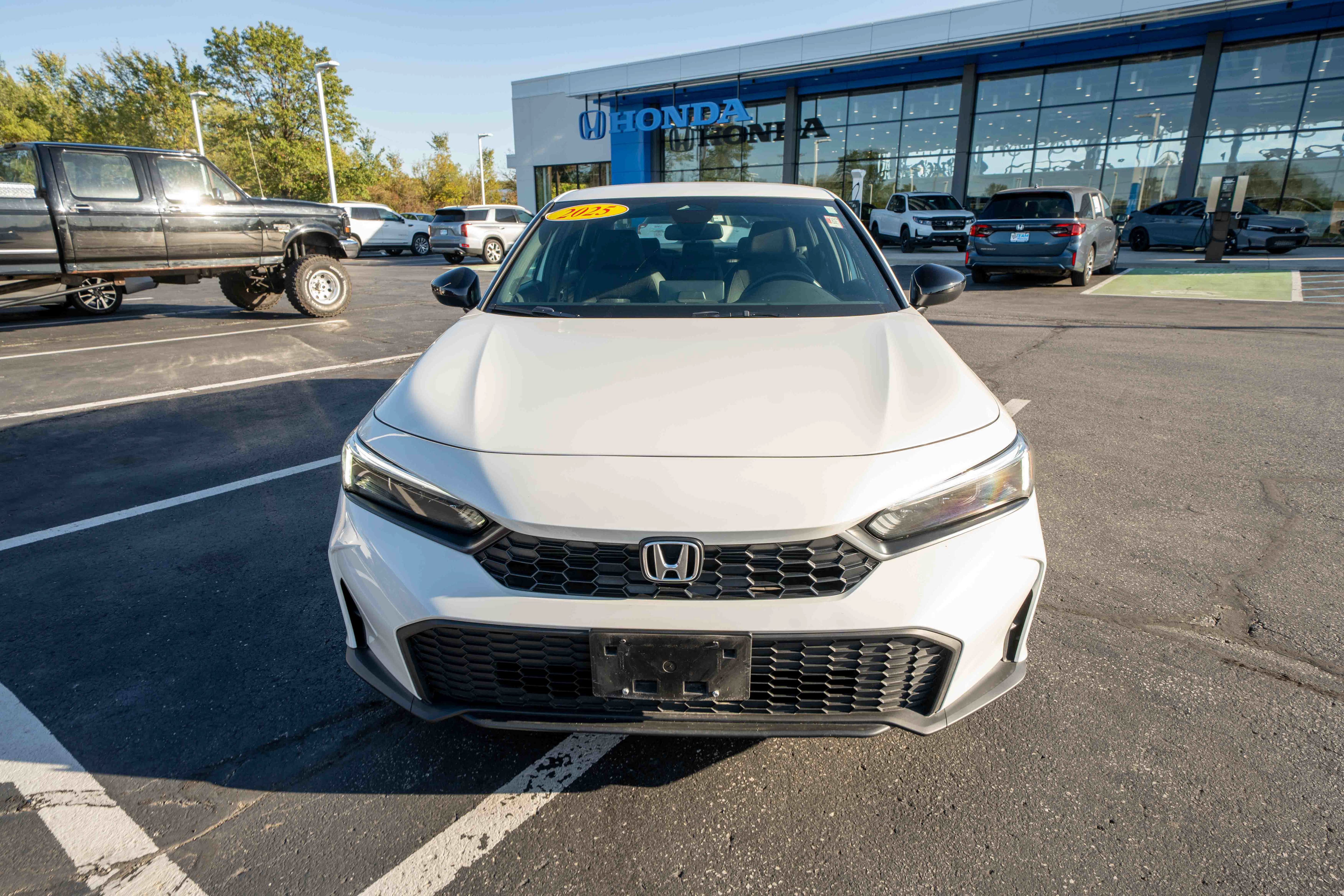 Certified 2025 Honda Civic Sport image 2