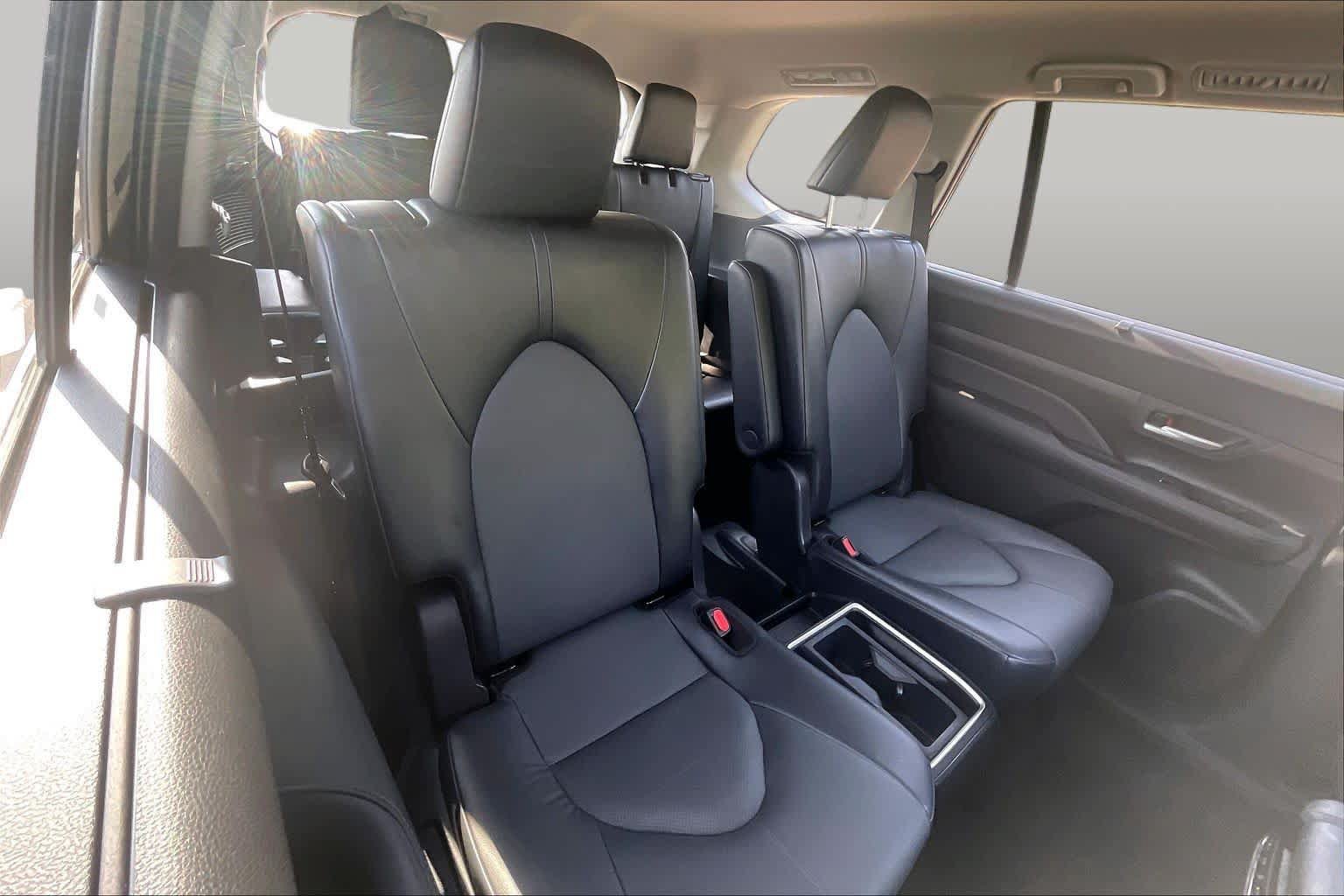 Used 2026 Toyota Grand Highlander FWD image 34
