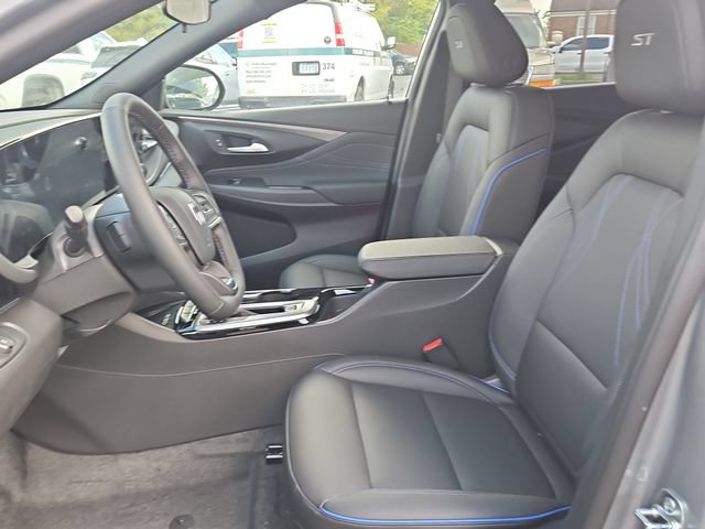 New 2026 Buick Envista Sport Touring w/ Convenience I Package FWD image 14