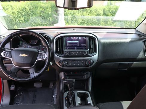 Used 2017 Chevrolet Colorado LT w/ LT Convenience Package RWD image 28
