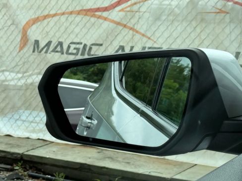 Used 2022 GMC Terrain SLT image 36