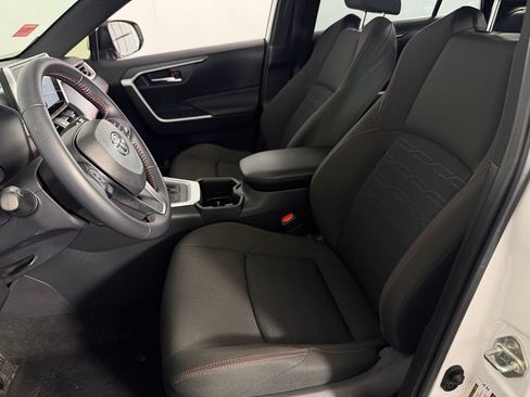Used 2025 Toyota RAV4 SE AWD/4WD image 22