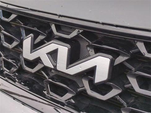 Used 2023 Kia Sorento SX image 32