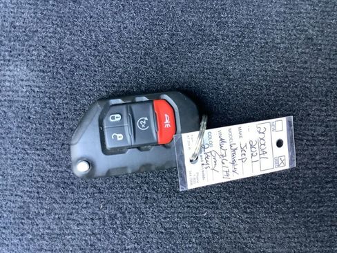 Used 2021 Jeep Wrangler Unlimited Rubicon w/ Dual Top Group image 33