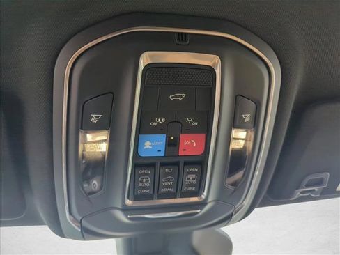 Used 2025 Jeep Grand Cherokee L Summit w/ Obsidian Package image 12