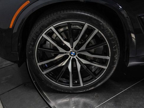 Certified 2023 BMW X5 xDrive40i w/ M Sport Package image 9